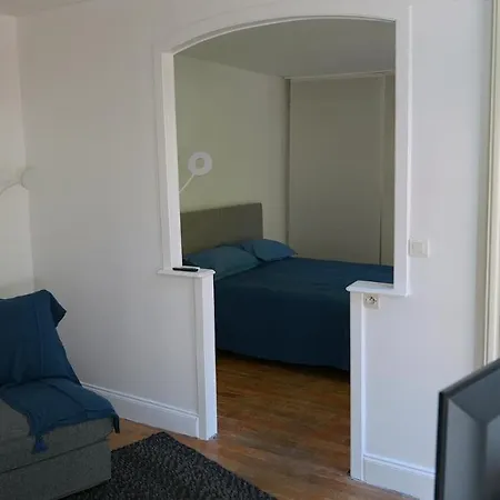 Maison De Avec Sa Cour Au Calme A 1min De La Pace Stanislas *