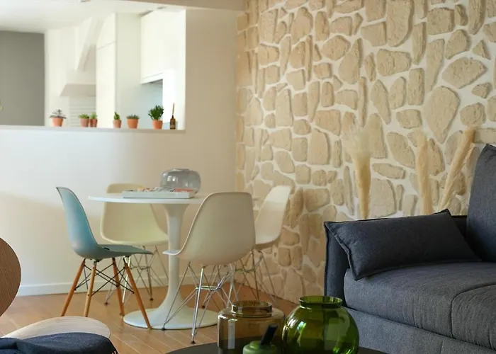 Апартаменты Maison De Avec Sa Cour Au Calme A 1min De La Pace Stanislas Нанси